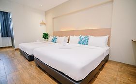 Swing & Pillows - Kl Sri Petaling